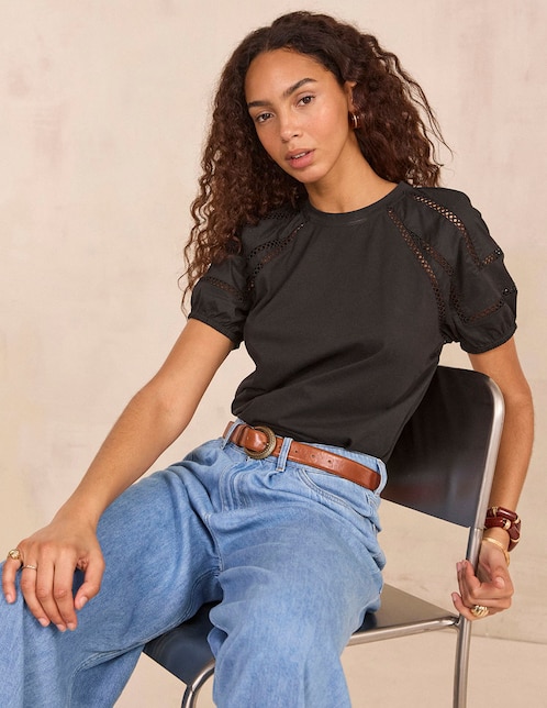 Blusa manga corta cuello redondo para mujer 1