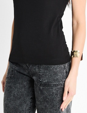 Playera manga corta GUESS cuello redondo para mujer