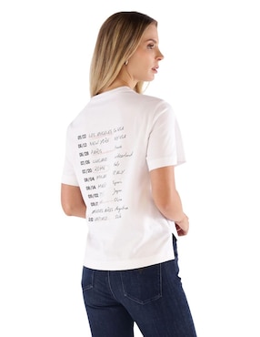 Playera manga corta Guess cuello redondo para mujer