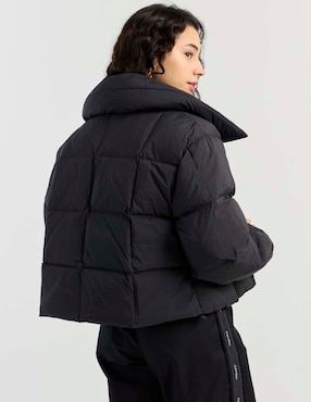Chamarra acolchada Calvin Klein Jeans impermeable para mujer