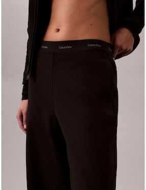 Pantalón relaxed Calvin Klein straight para mujer