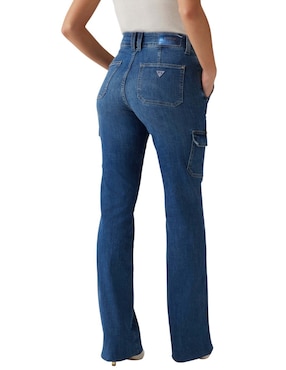 Jeans cargo acampanado Guess para mujer