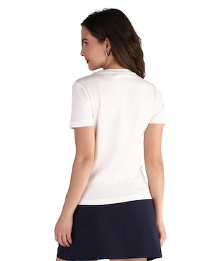 Playera manga corta Guess cuello redondo para mujer