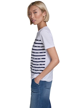 Playera manga corta Karl Lagerfeld Paris cuello redondo para mujer