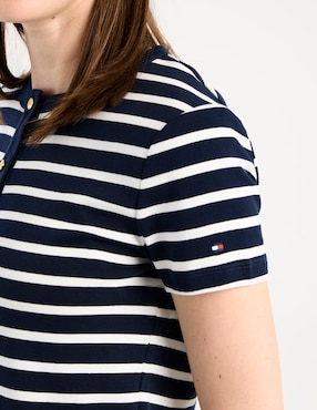 Playera manga corta Tommy Hilfiger cuello redondo para mujer