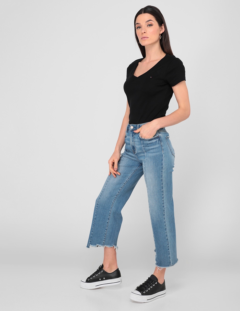 Playera manga corta cuello v para mujer 3