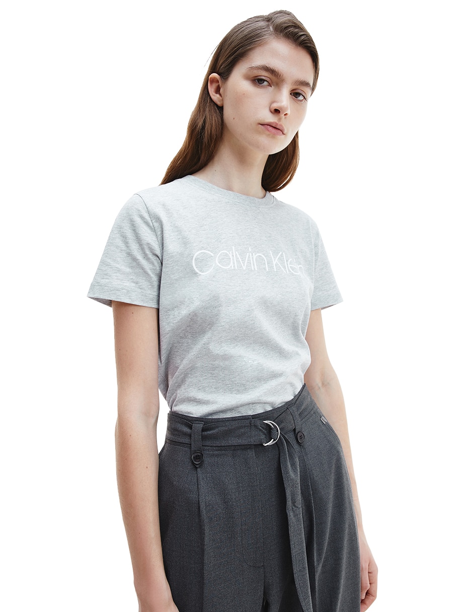 Playera manga corta cuello redondo para mujer 4