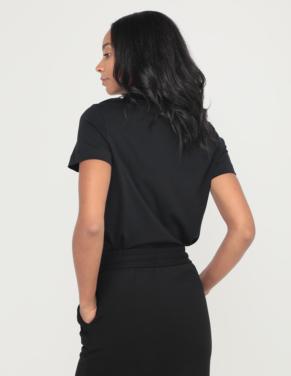 Playera manga corta cuello redondo para mujer 2