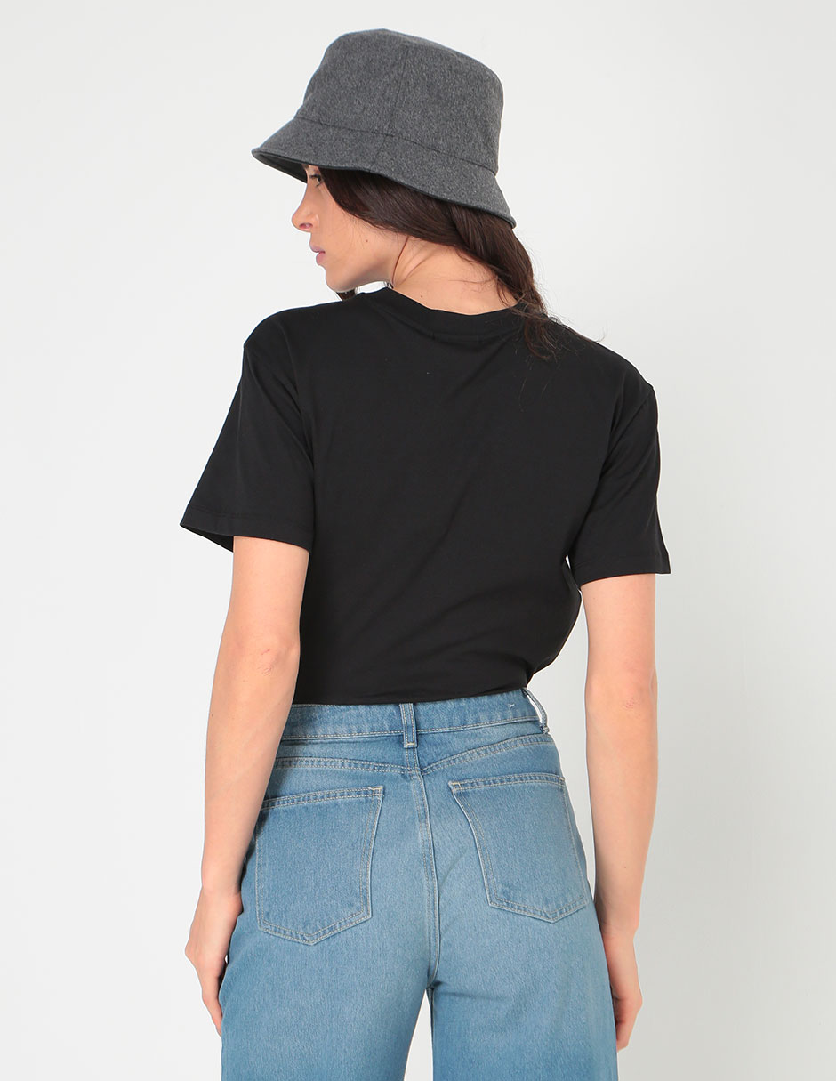 Playera manga corta cuello redondo para mujer 2