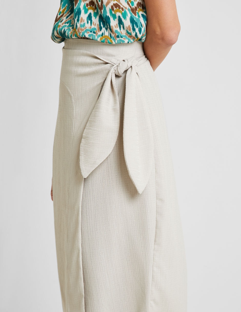 Falda crop a la cintura 3