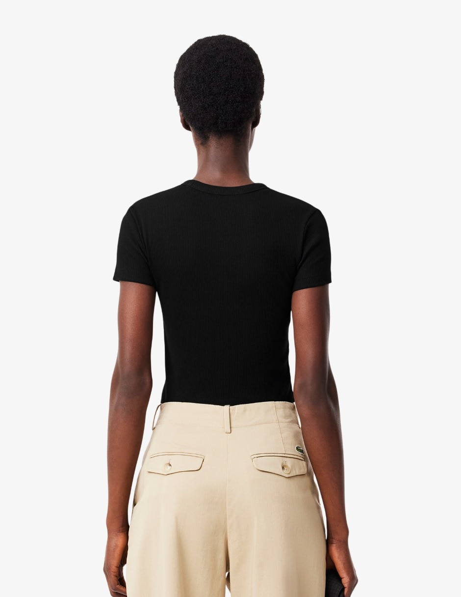 Playera manga corta Core Essentials cuello redondo para mujer 3