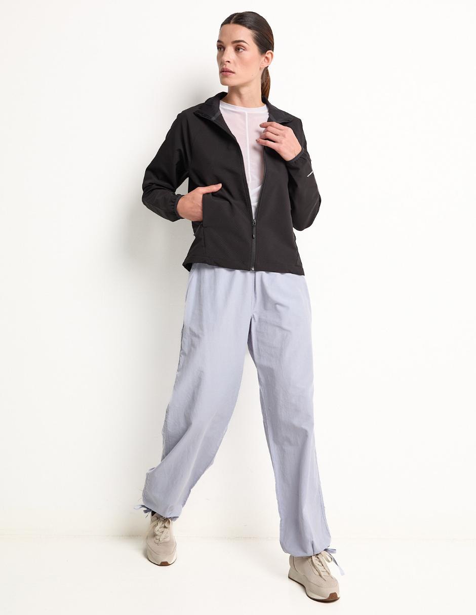 Chamarra impermeable para mujer 3