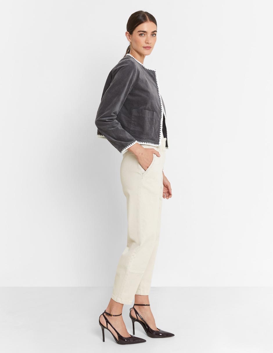 Pantalón capri straight para mujer 4