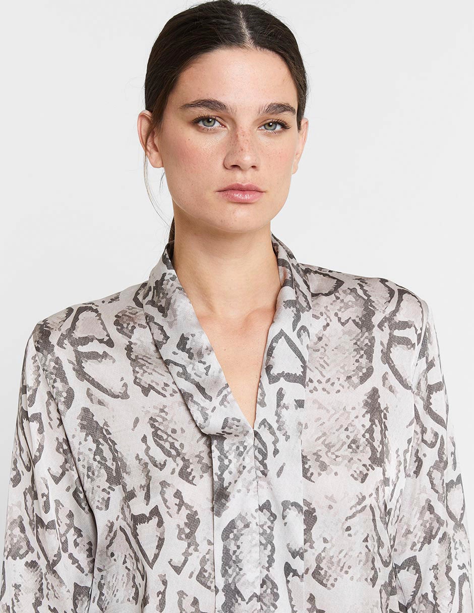 Blusa manga al codo para mujer 4
