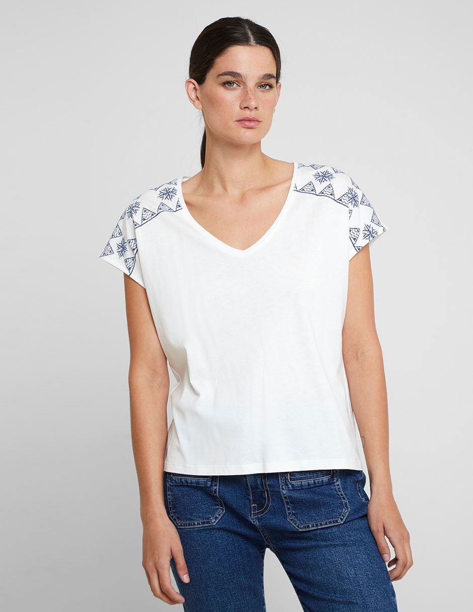 Playera manga corta cuello V para mujer