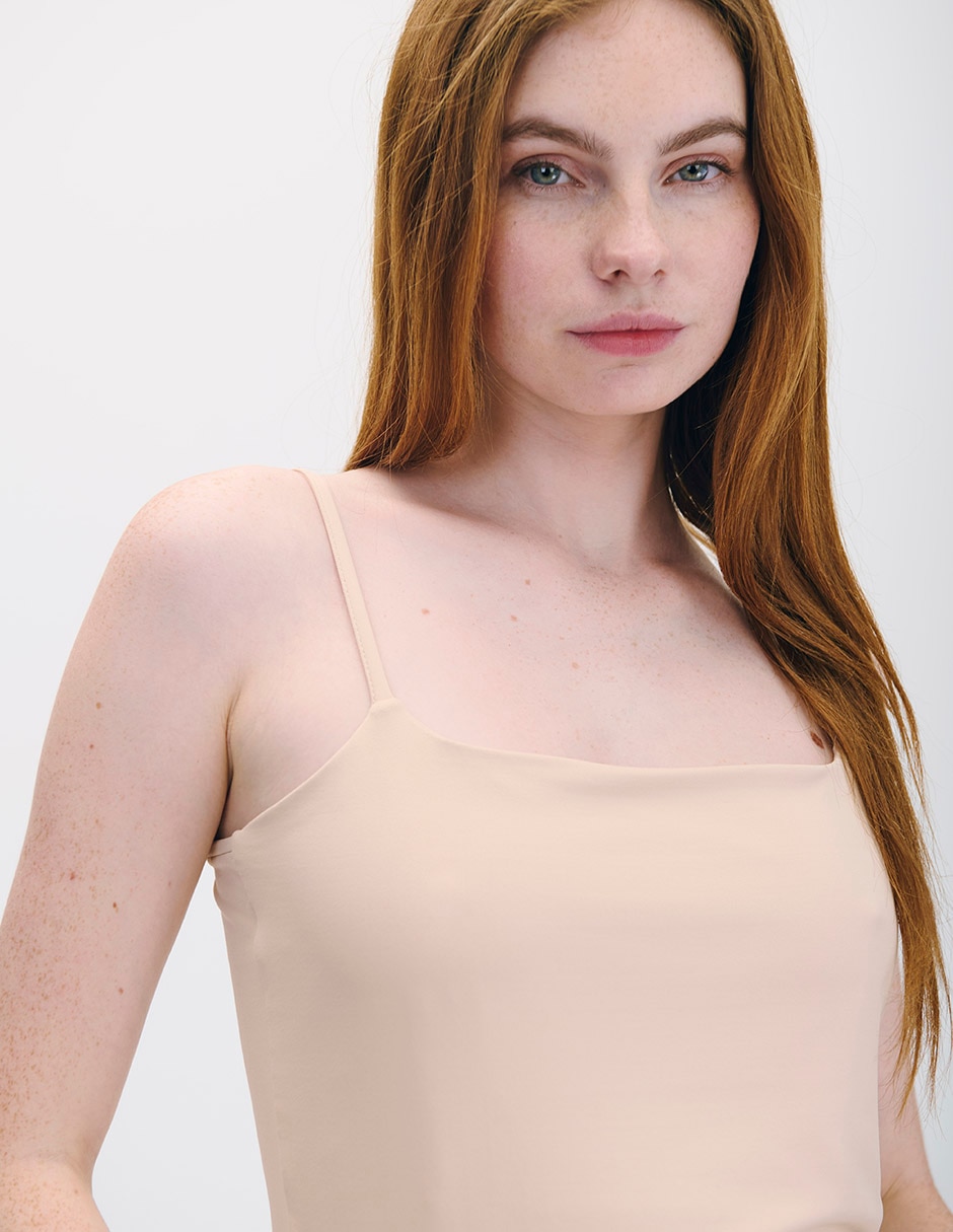 Top cuello con escote tirante delgado 3