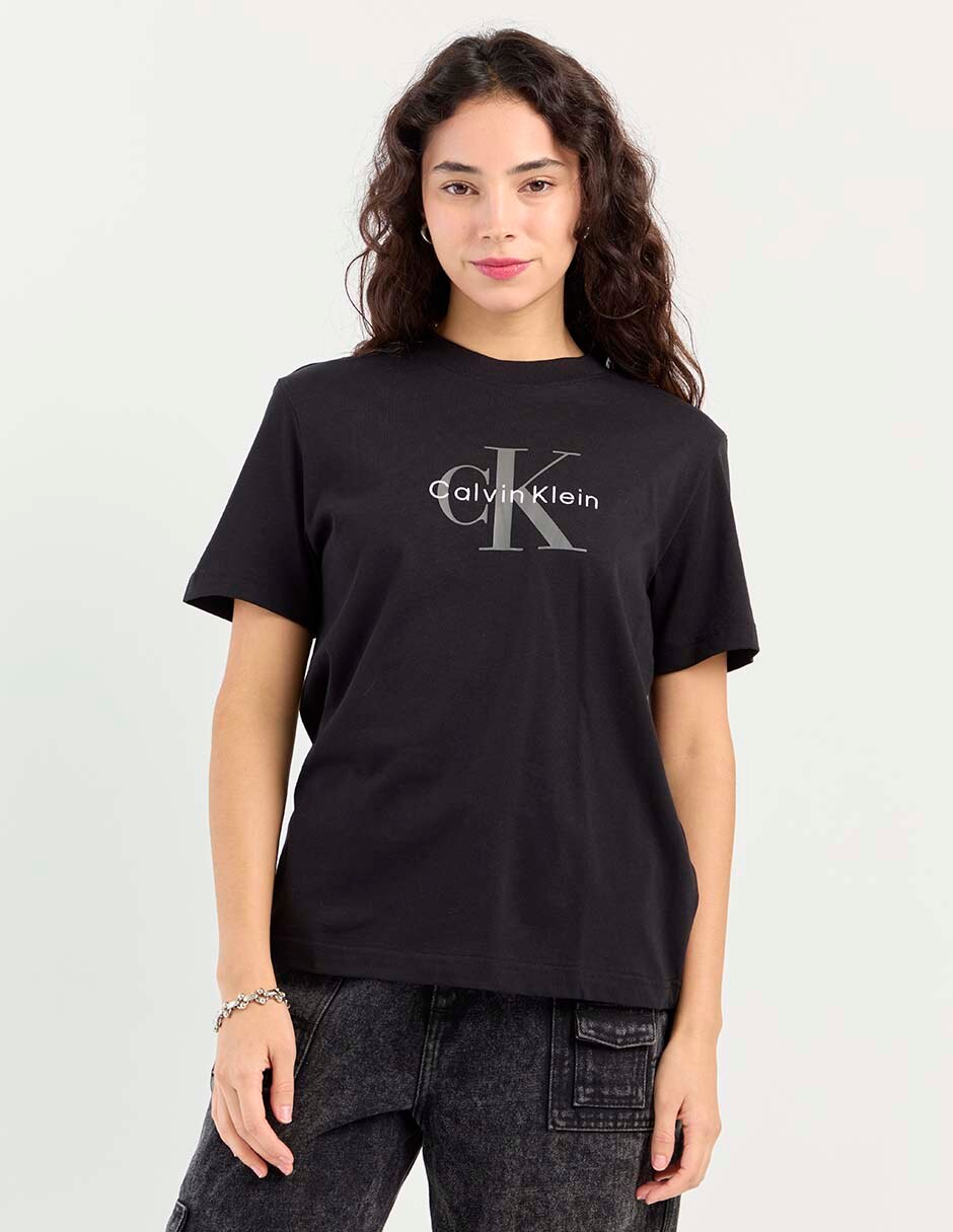 Playera manga corta cuello redondo para mujer 4