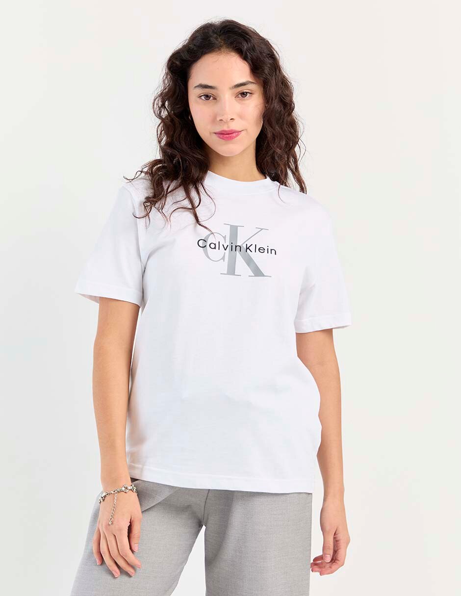 Playera manga corta cuello redondo para mujer 5