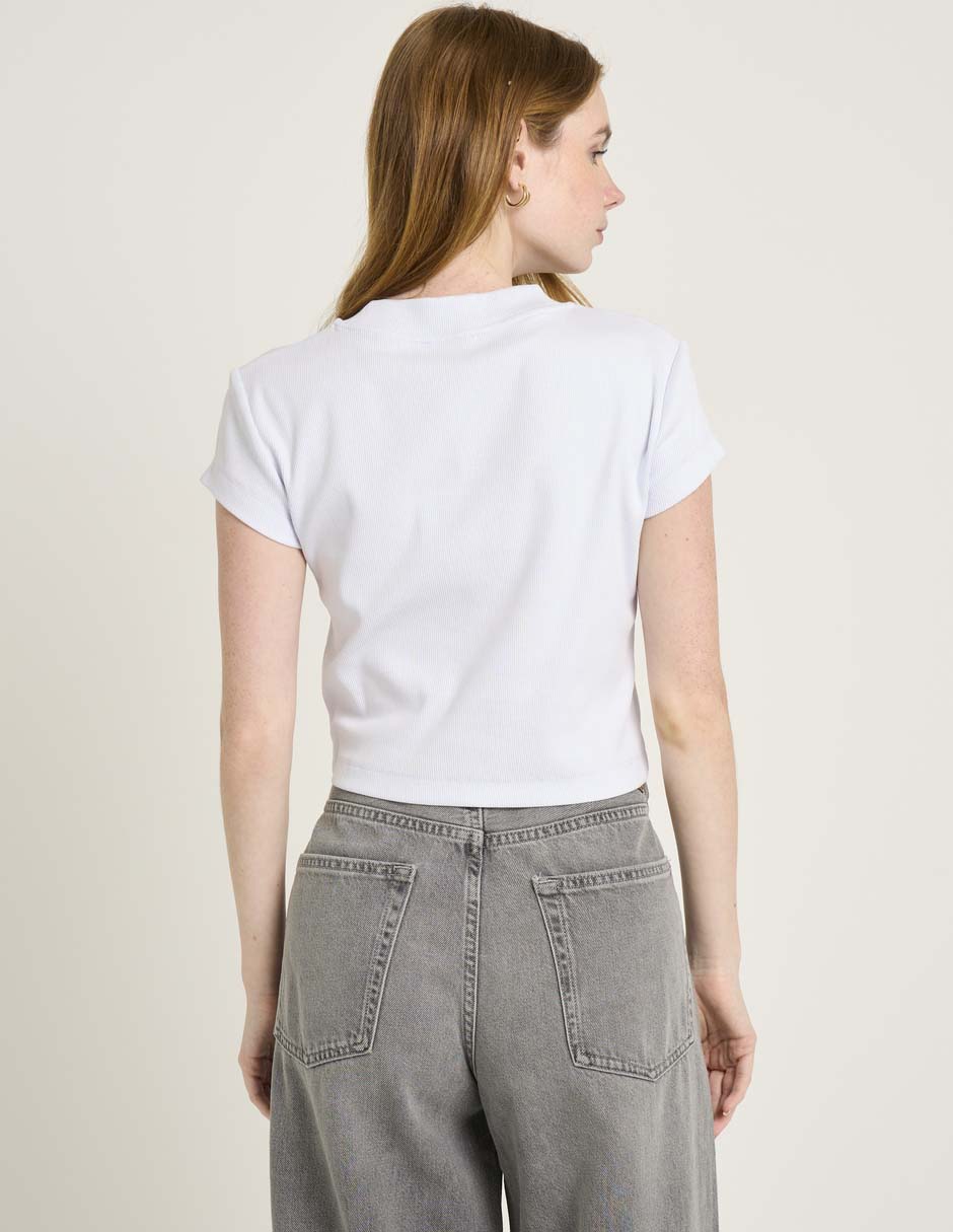 Playera manga corta Calvin Klein cuello redondo para mujer 2