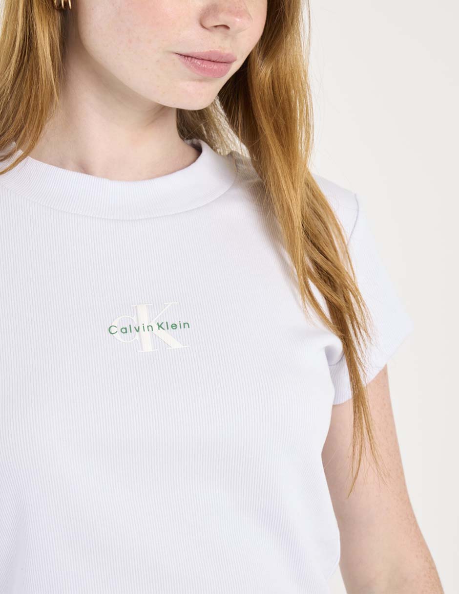 Playera manga corta Calvin Klein cuello redondo para mujer 4