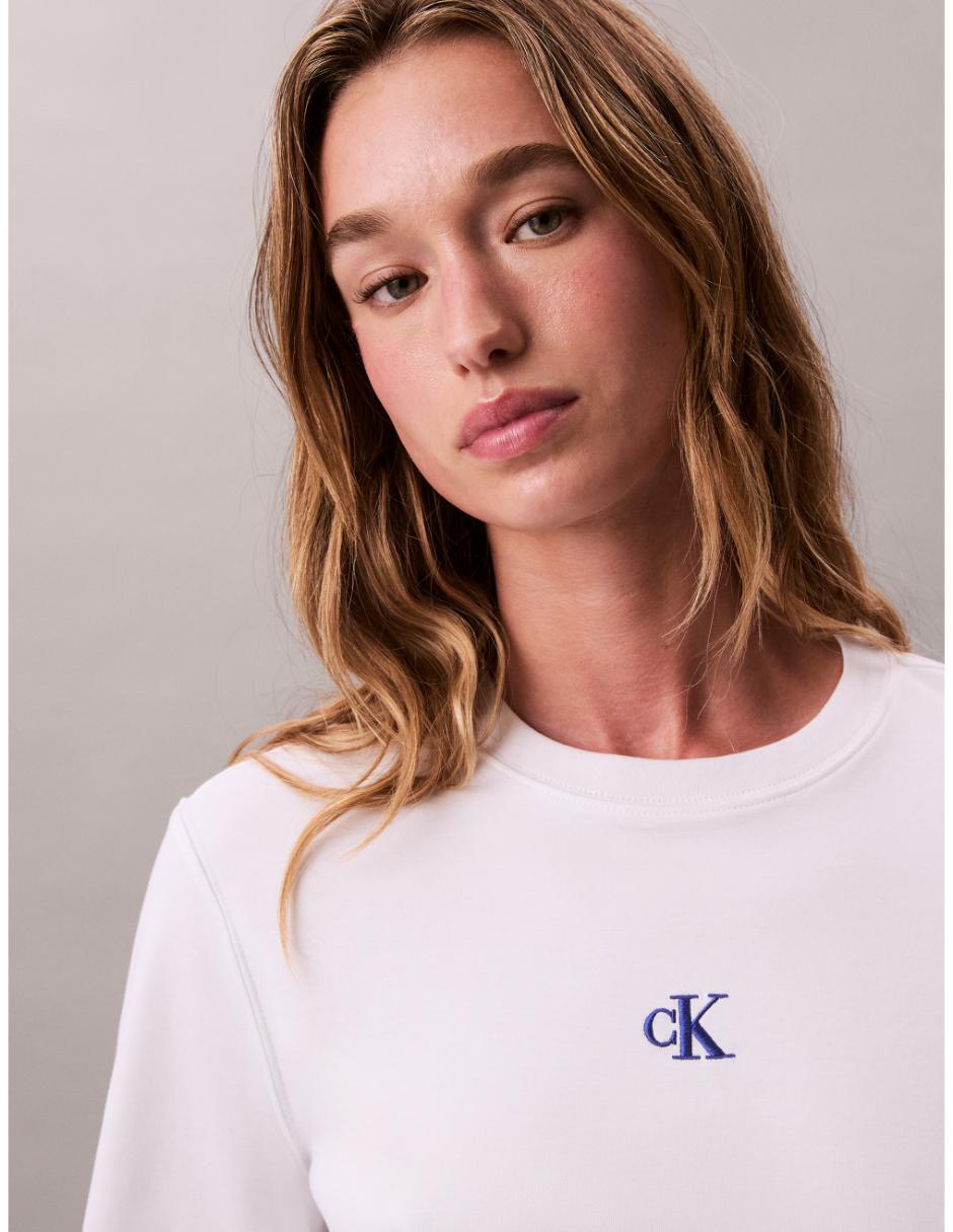Playera manga larga cuello redondo para mujer 5