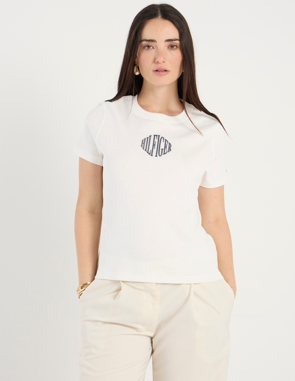 Playera manga corta cuello redondo para mujer