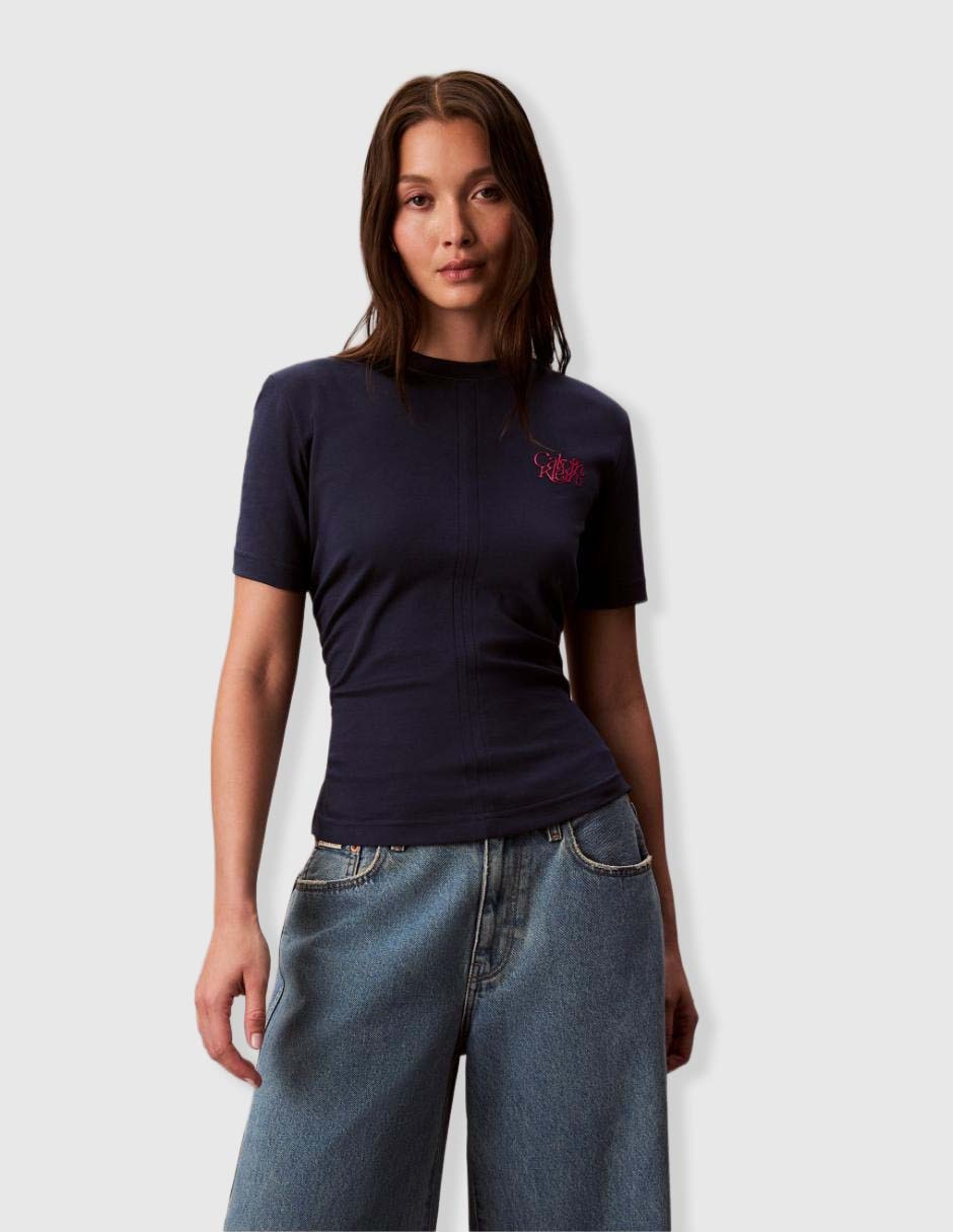 Playera manga corta cuello redondo para mujer