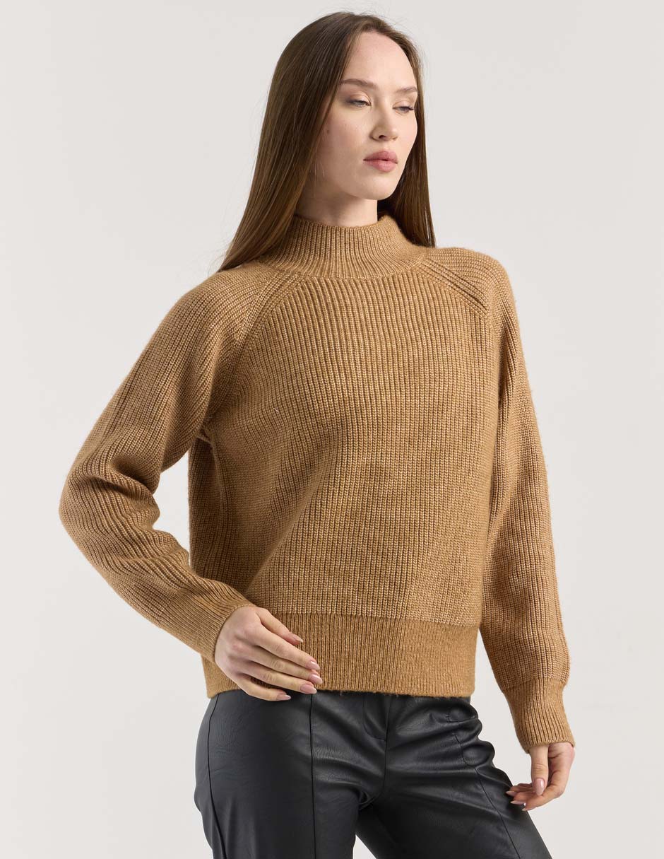 Suéter cuello alto para mujer
