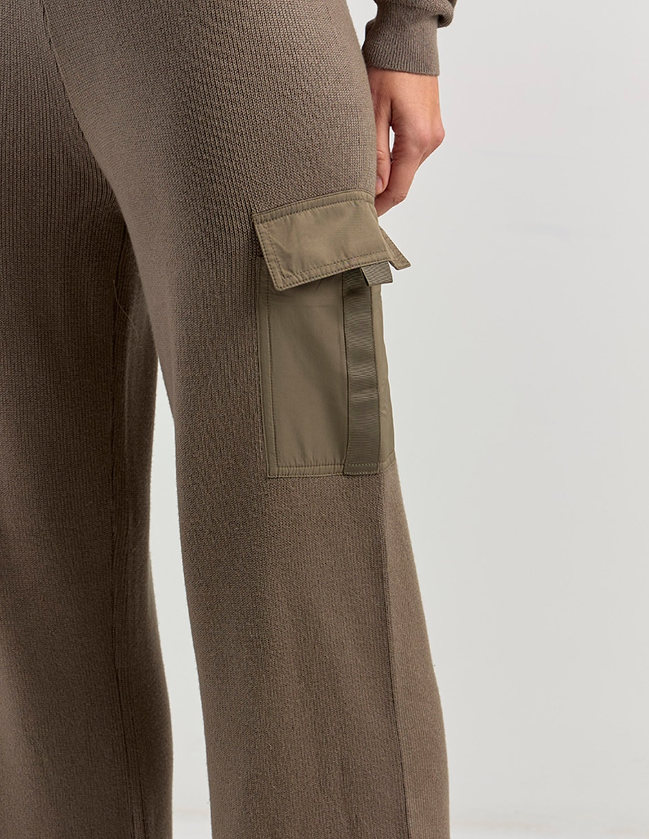 Pantalón cargo amplio para mujer 4
