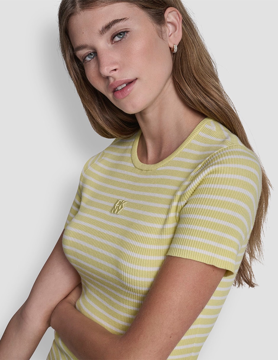 Playera manga corta cuello redondo para mujer 3