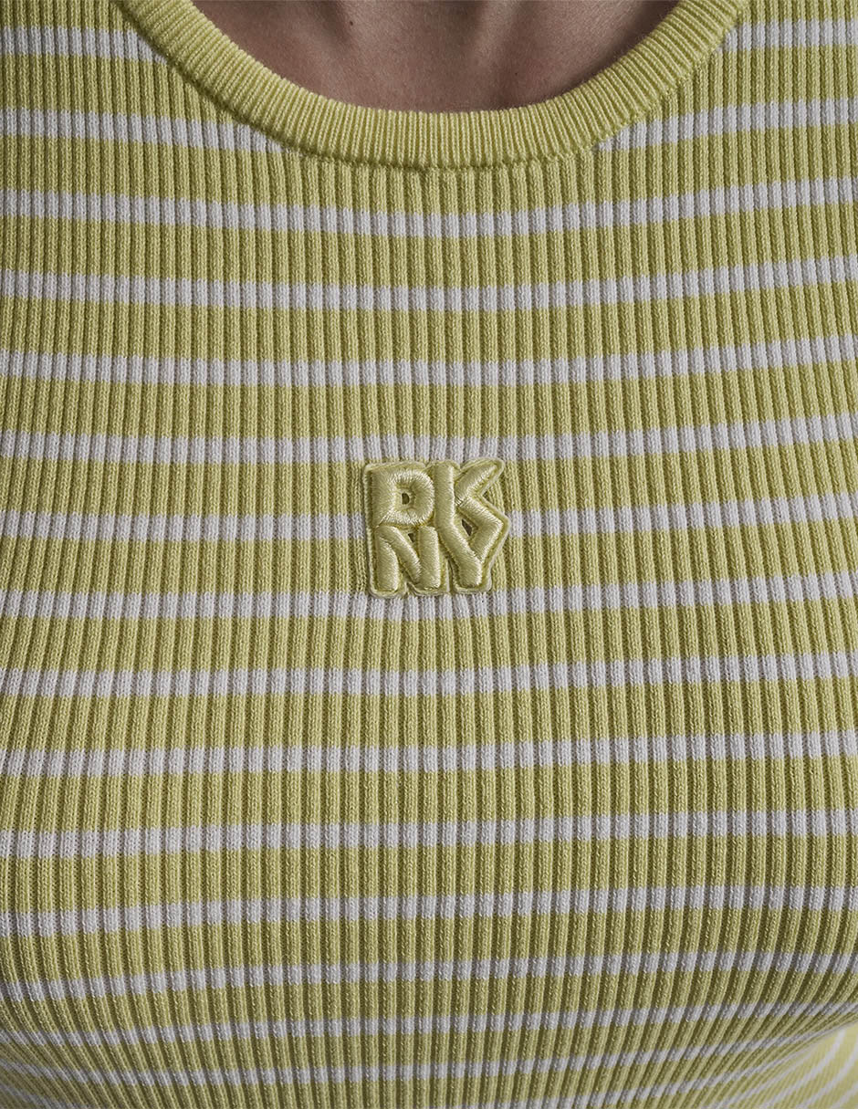 Playera manga corta cuello redondo para mujer 4