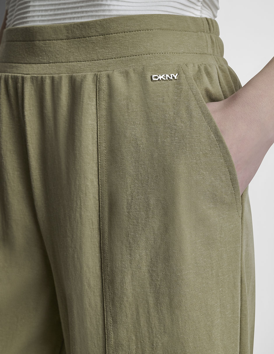 Pantalón coulotte amplio para mujer 10