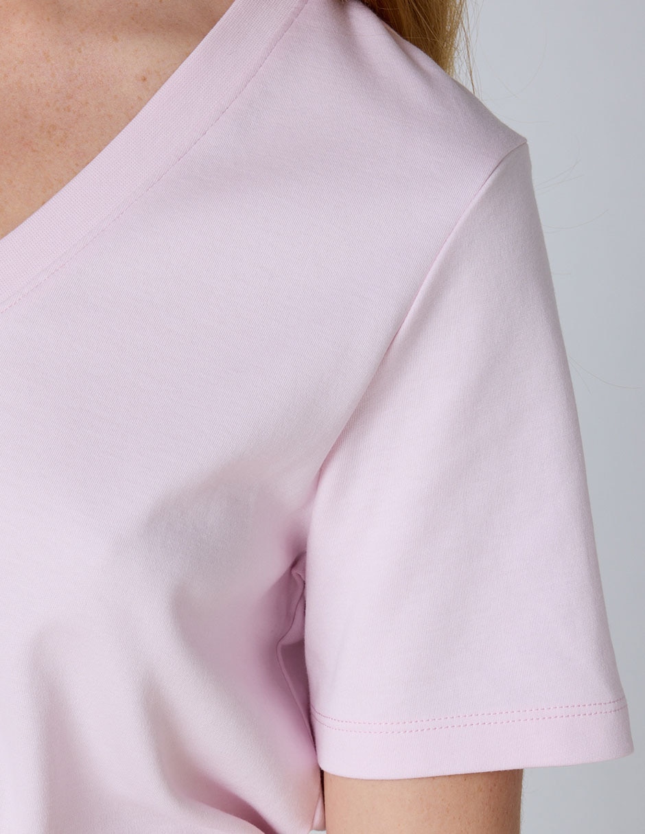 Playera manga corta cuello V para mujer 3