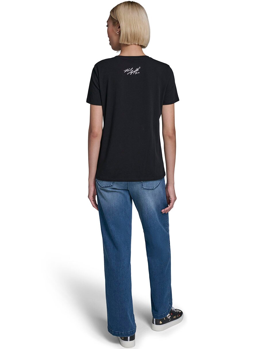 Playera manga corta cuello redondo para mujer 6