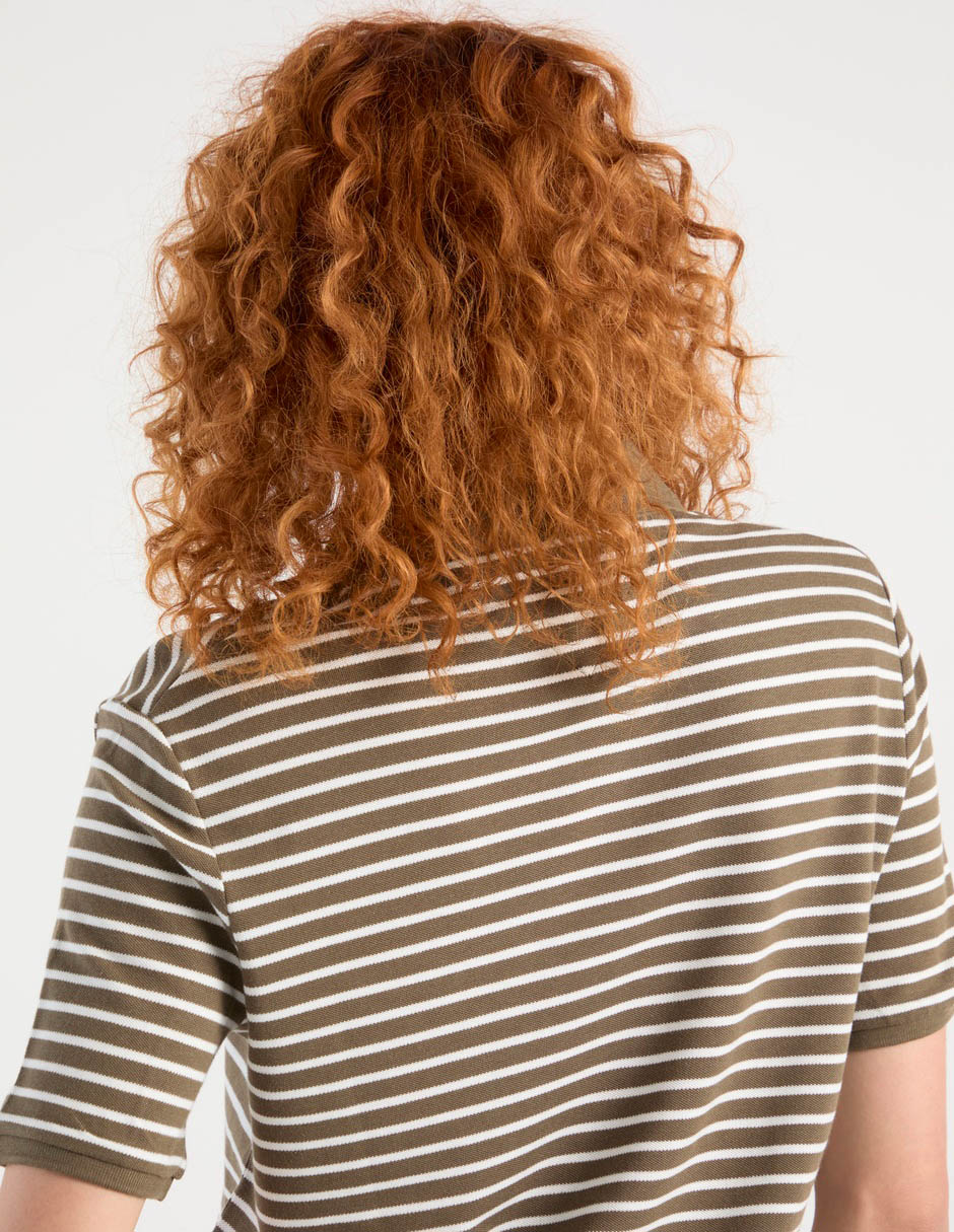 Playera tipo polo para mujer 5