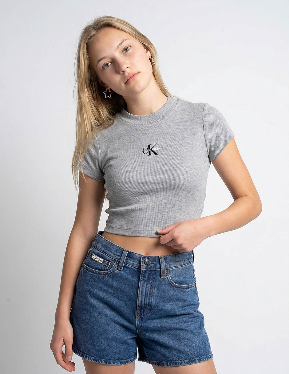 Playera manga corta cuello redondo para mujer