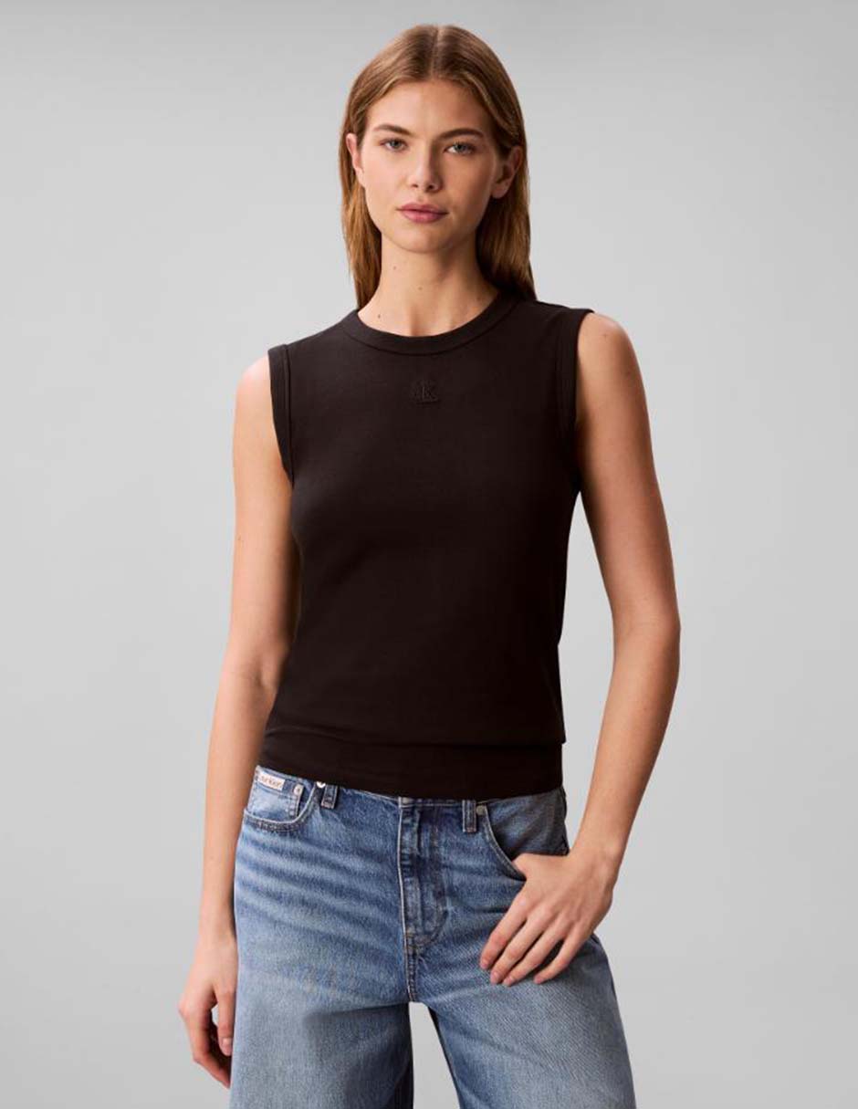 Top con cuello