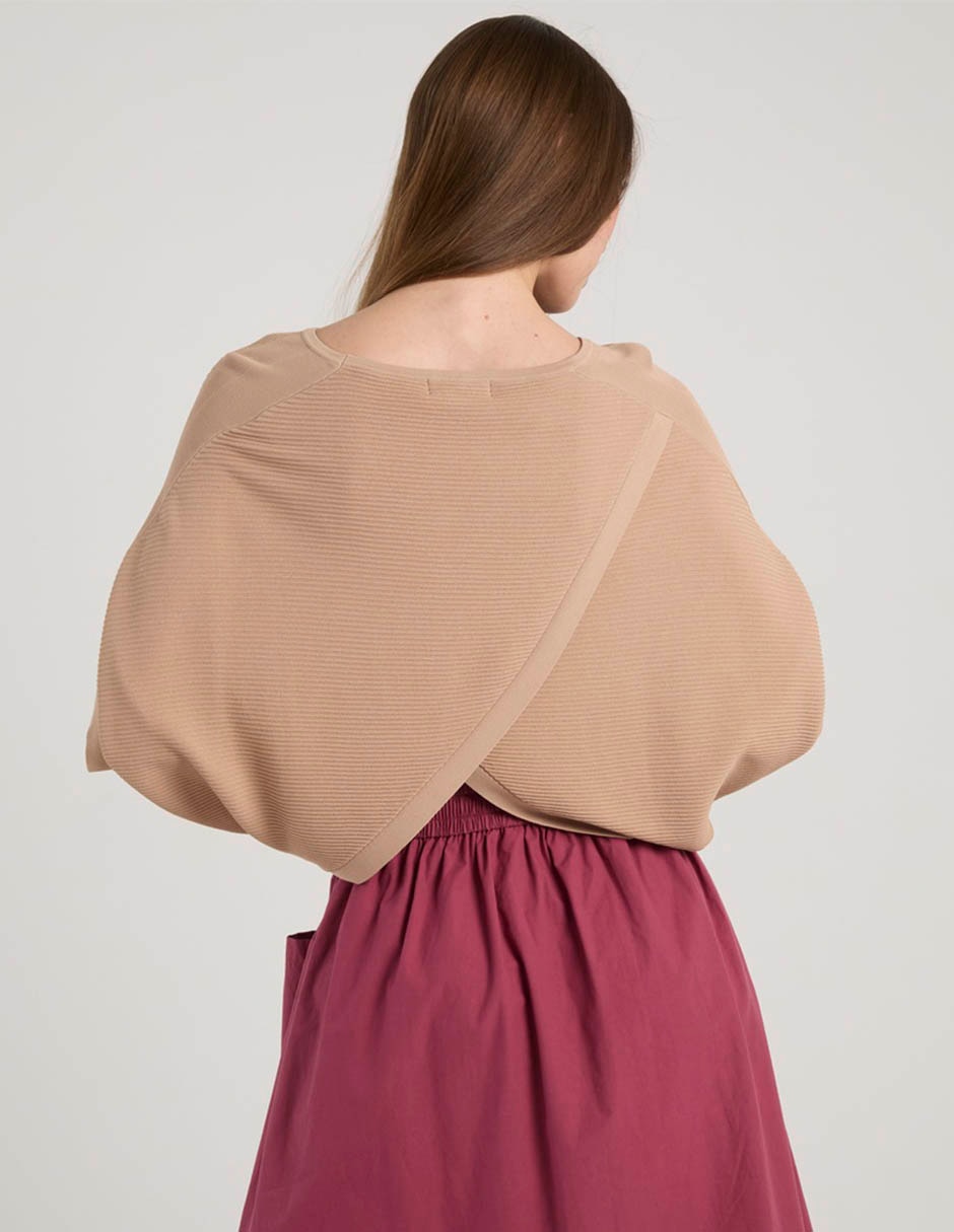 Suéter cuello ojal para mujer 6