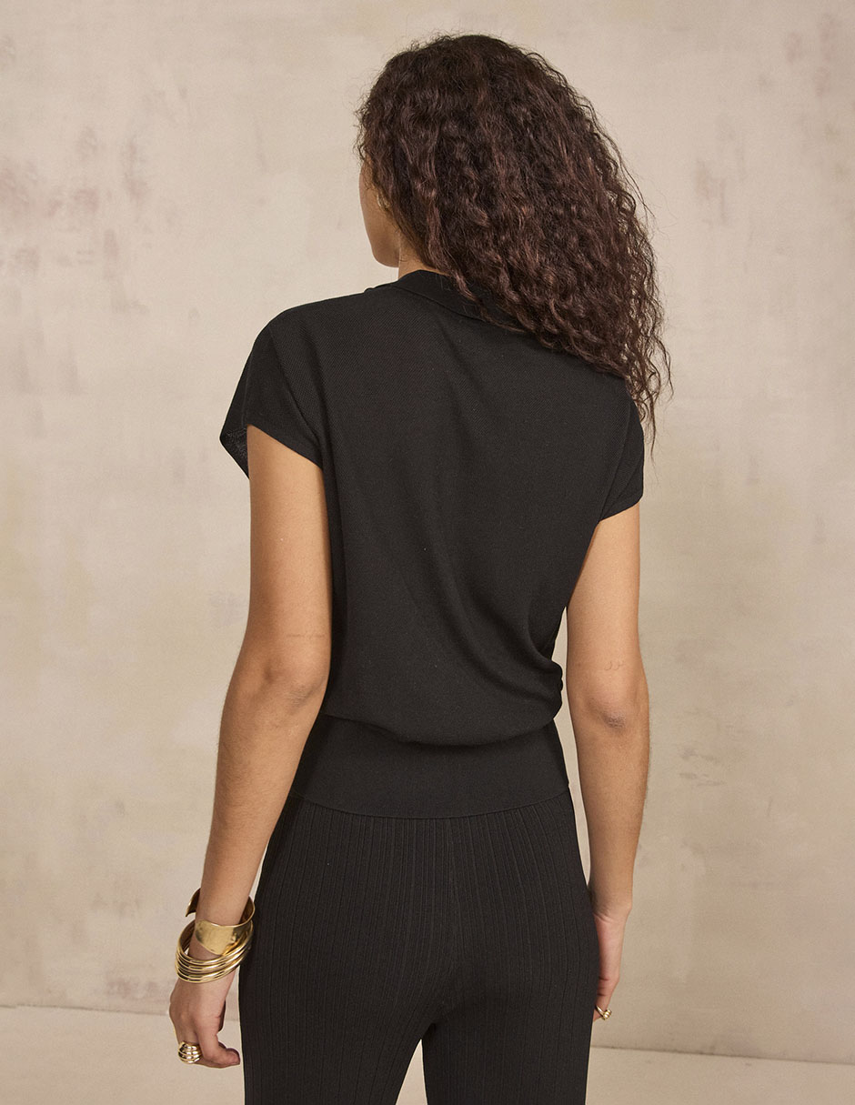 Playera tipo polo para mujer 2